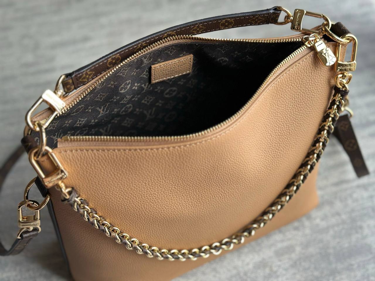 Сумка Louis Vuitton Multipass 8