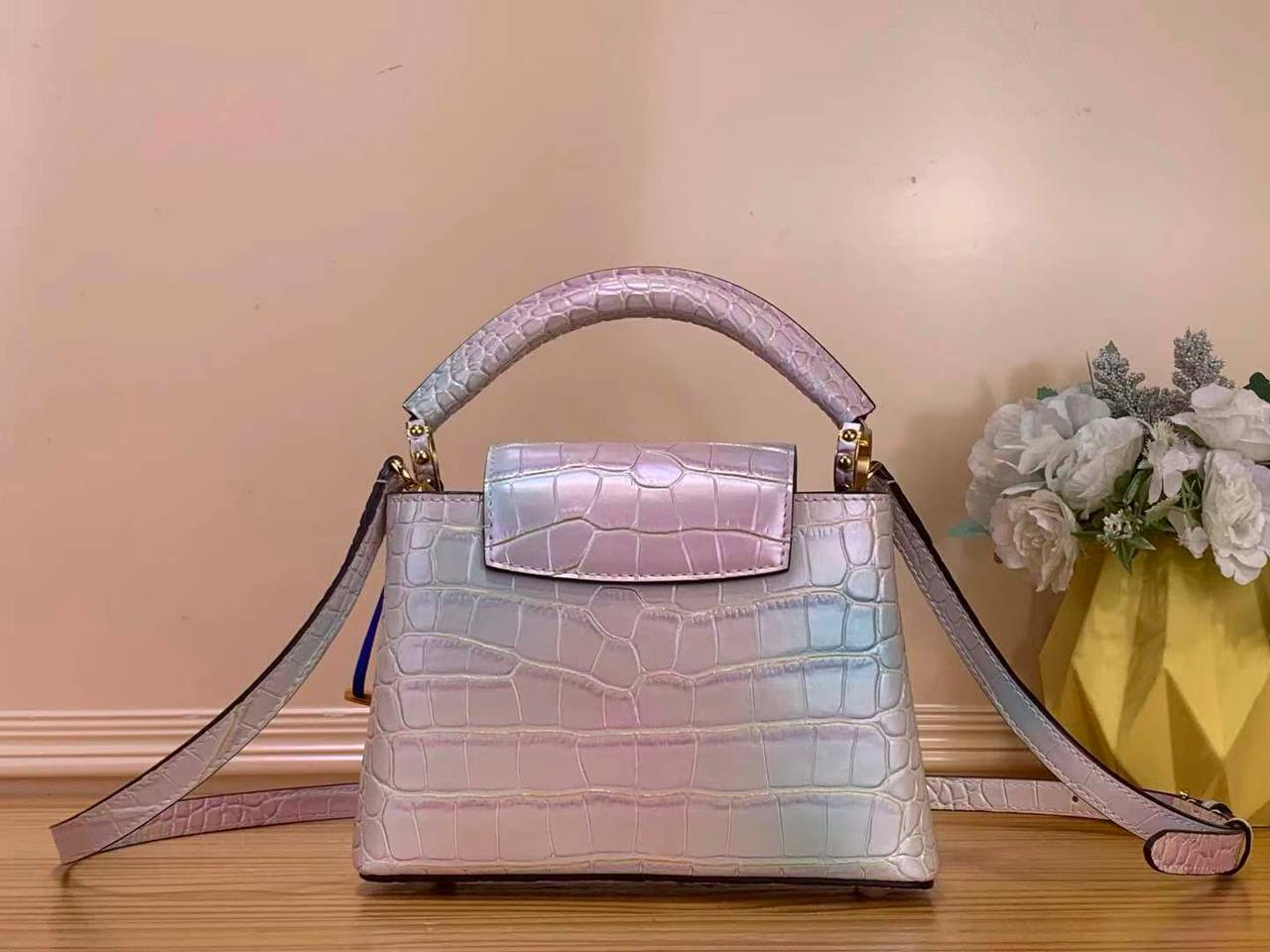 Сумка Louis Vuitton Capucines Crocodilien Pink Quartz 2