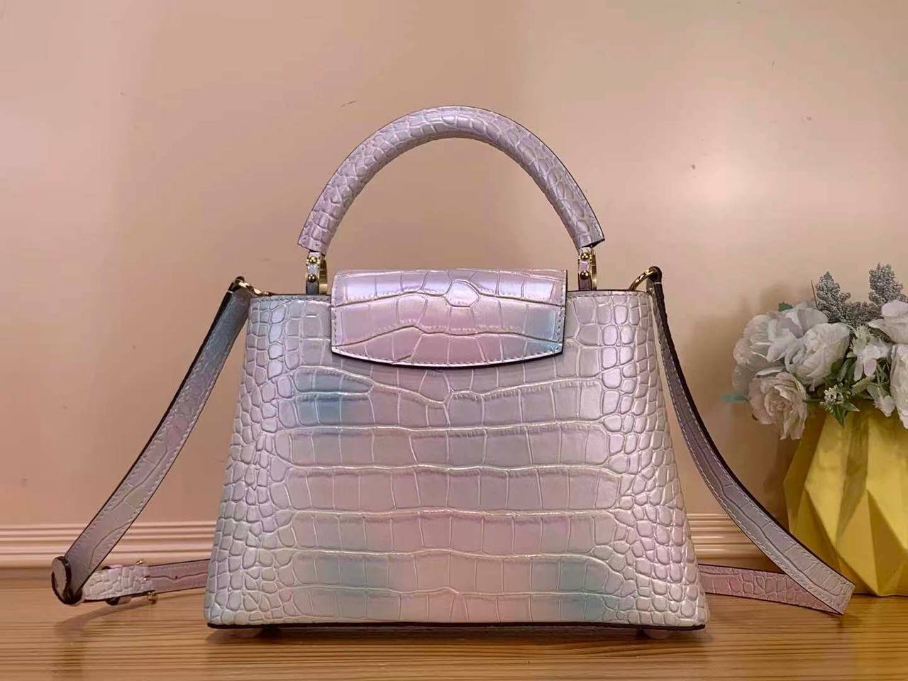 Сумка Louis Vuitton Capucines Crocodilien Pink Quartz 2