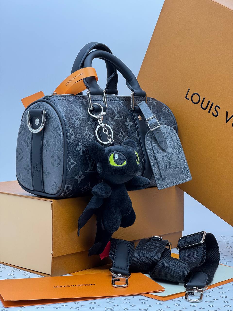 Monogram lv