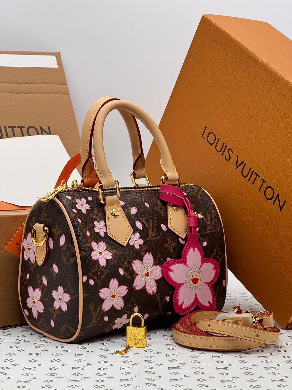 Сумка Louis Vuitton 1