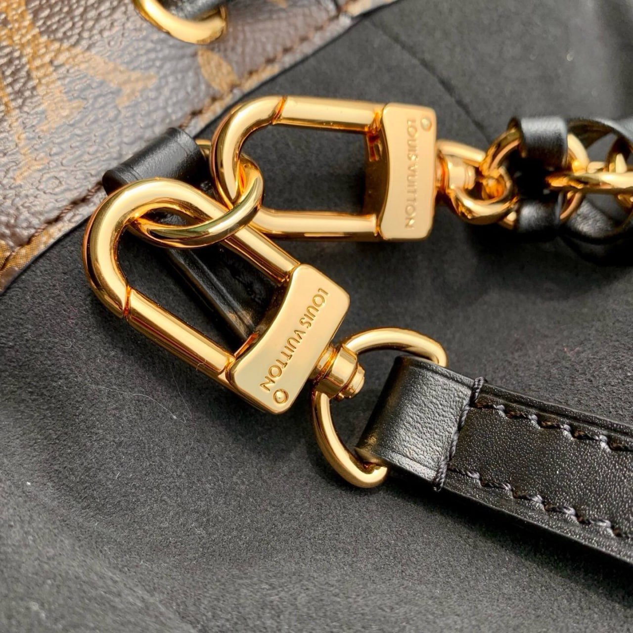 Сумка Louis Vuitton Nano Noe Trunk 4