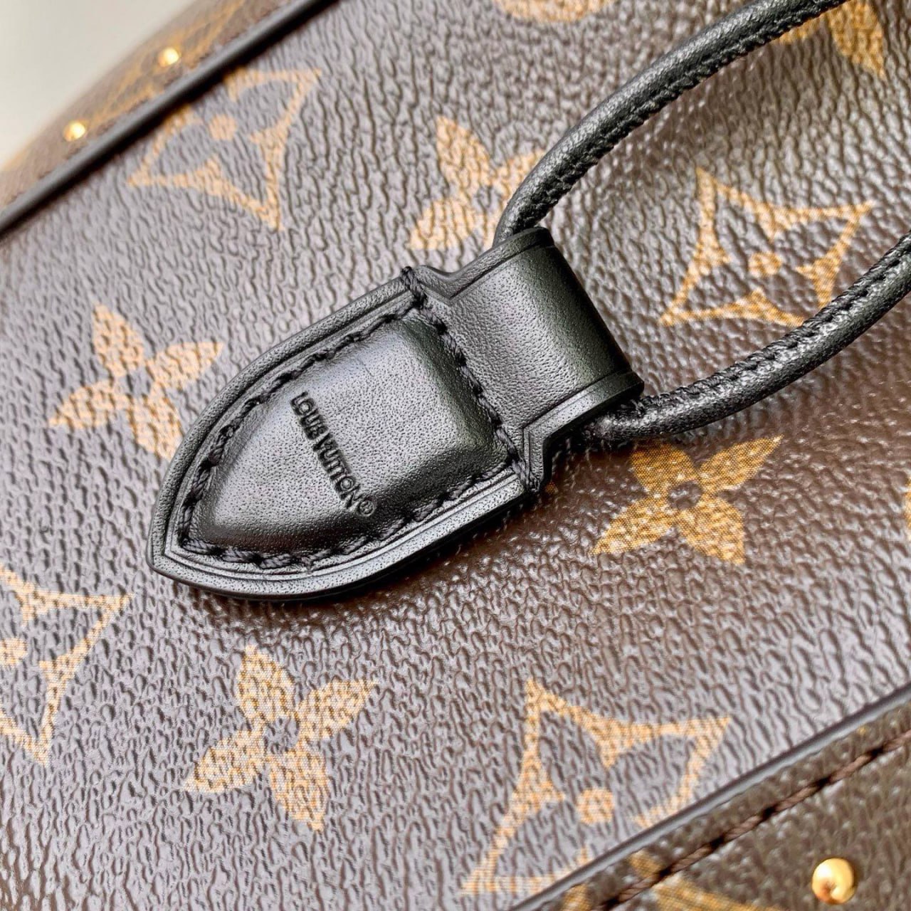Сумка Louis Vuitton Nano Noe Trunk 5