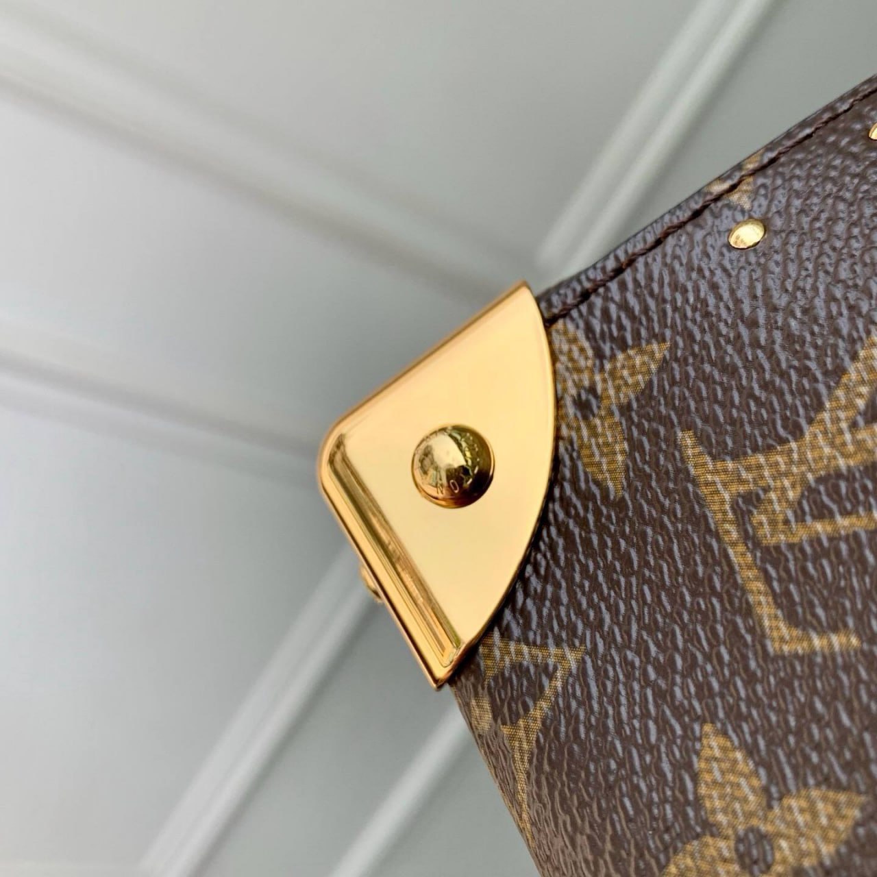 Сумка Louis Vuitton Nano Noe Trunk 6