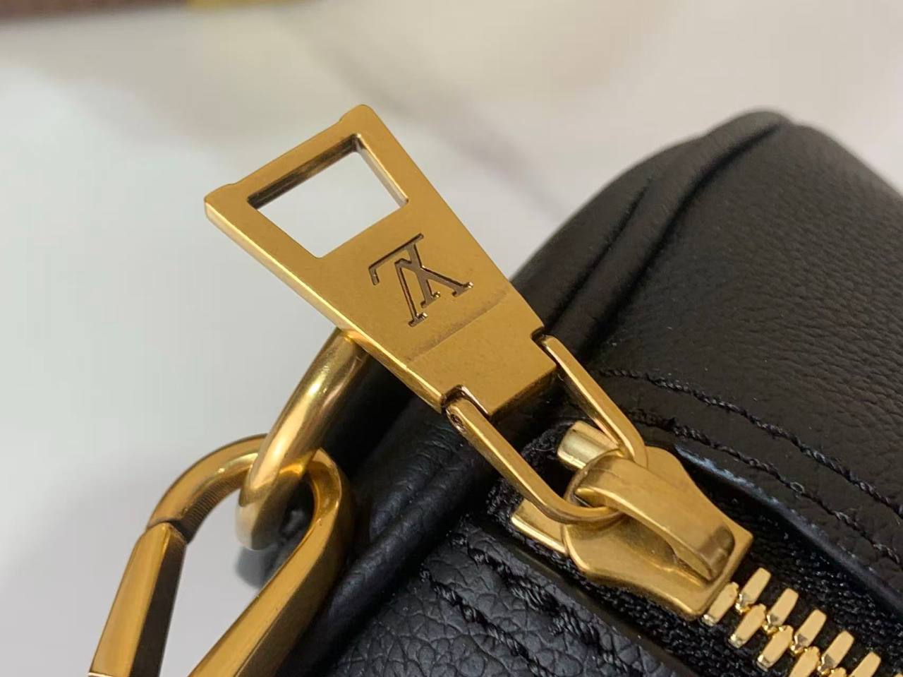 Сумка Louis Vuitton 4