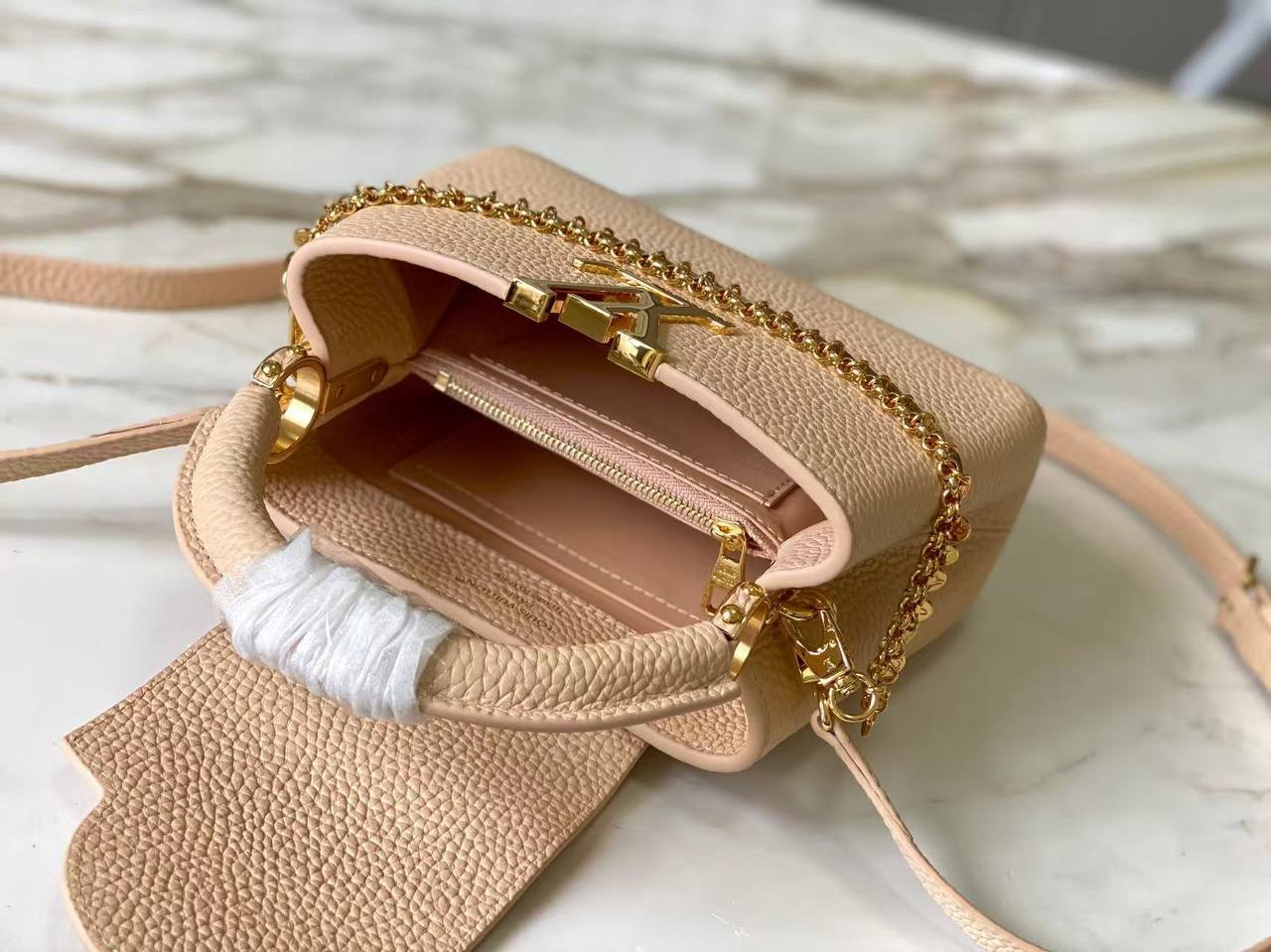 Сумка Louis Vuitton 8