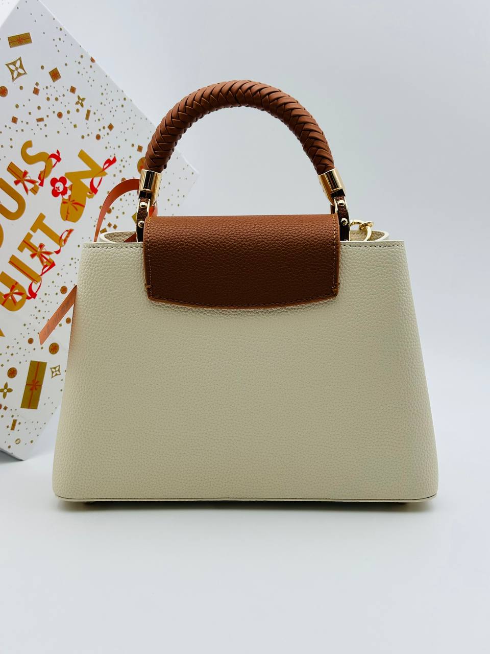 Сумка Louis Vuitton Capucines 5