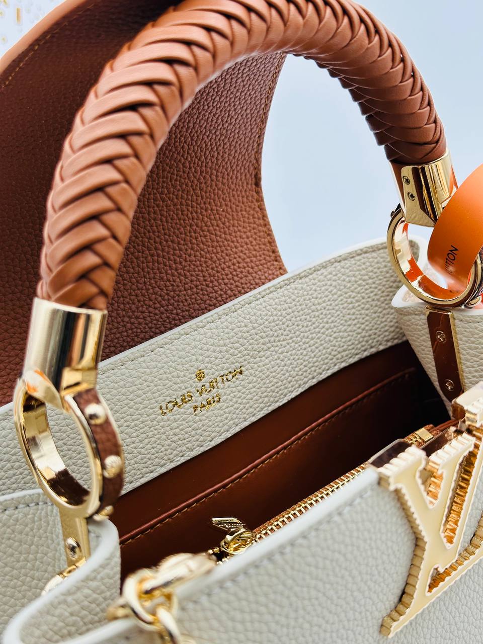 Сумка Louis Vuitton Capucines 9