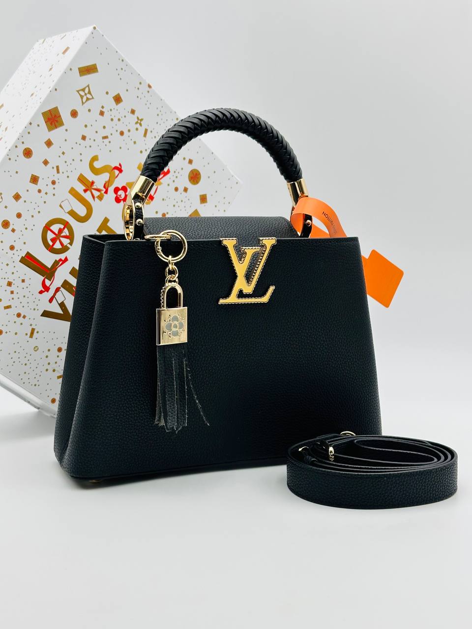 Сумка Louis Vuitton Capucines 3