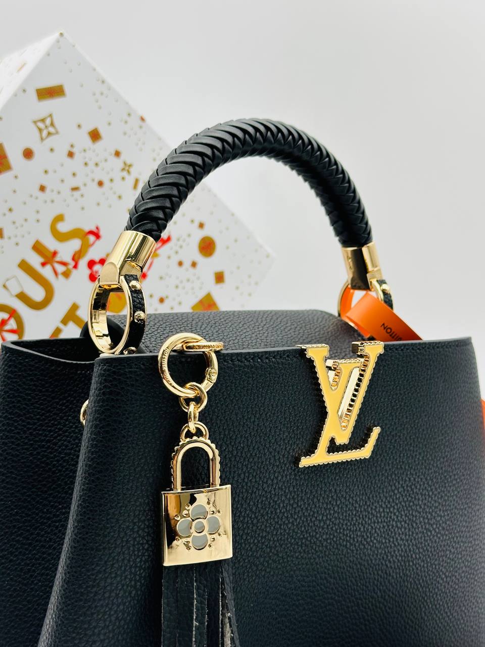 Сумка Louis Vuitton Capucines 6
