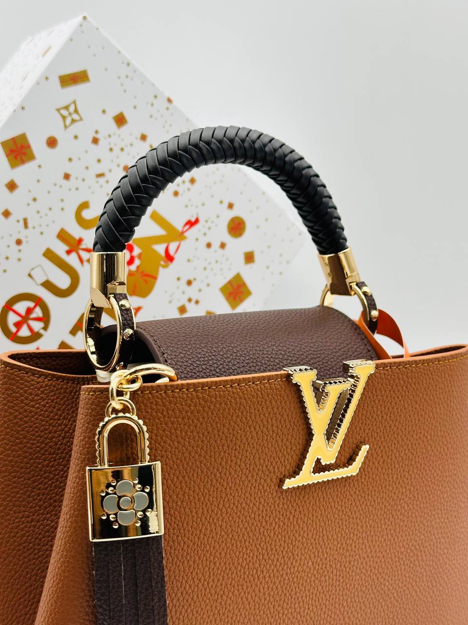 Сумка Louis Vuitton Capucines 6