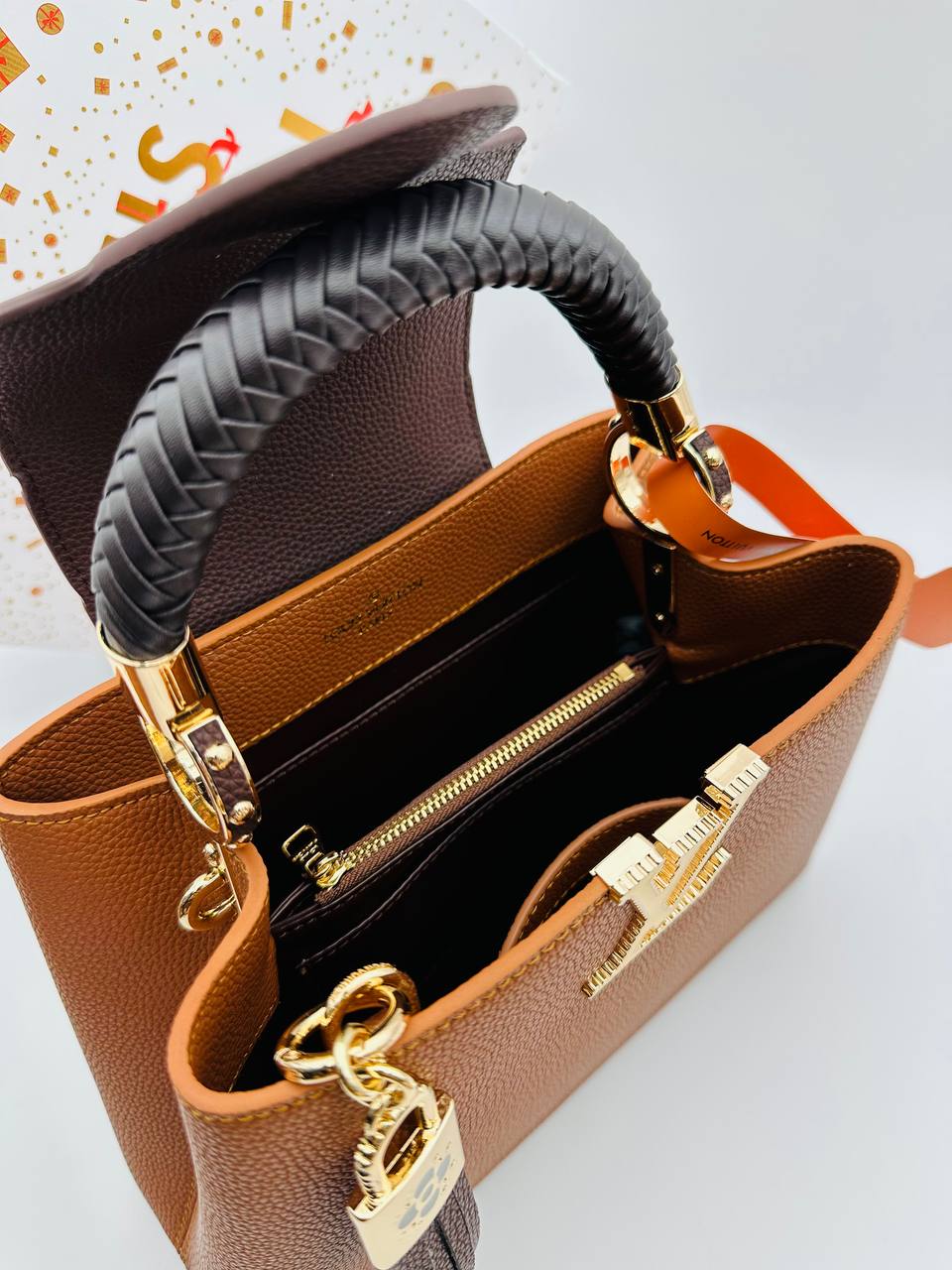 Сумка Louis Vuitton Capucines 8