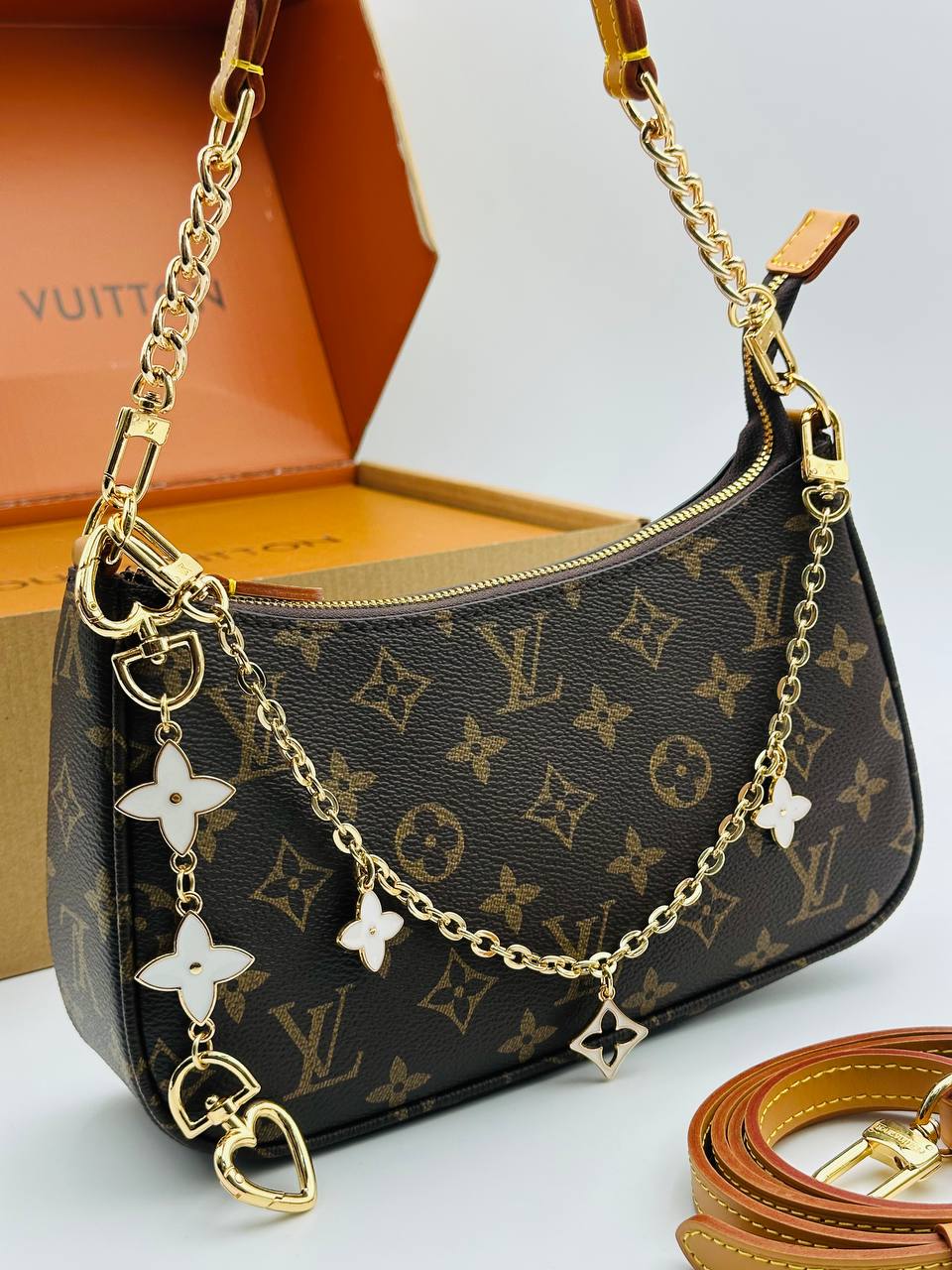 Сумка Louis Vuitton 4