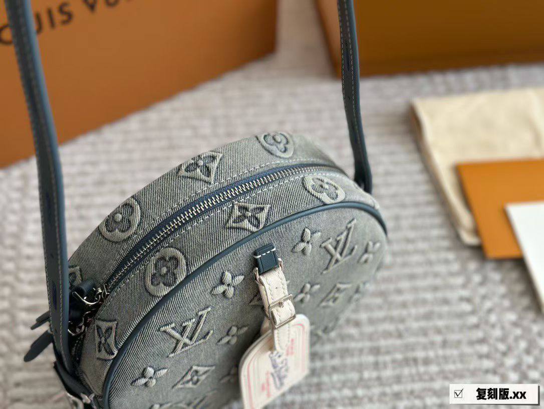 Сумка Louis Vuitton 4