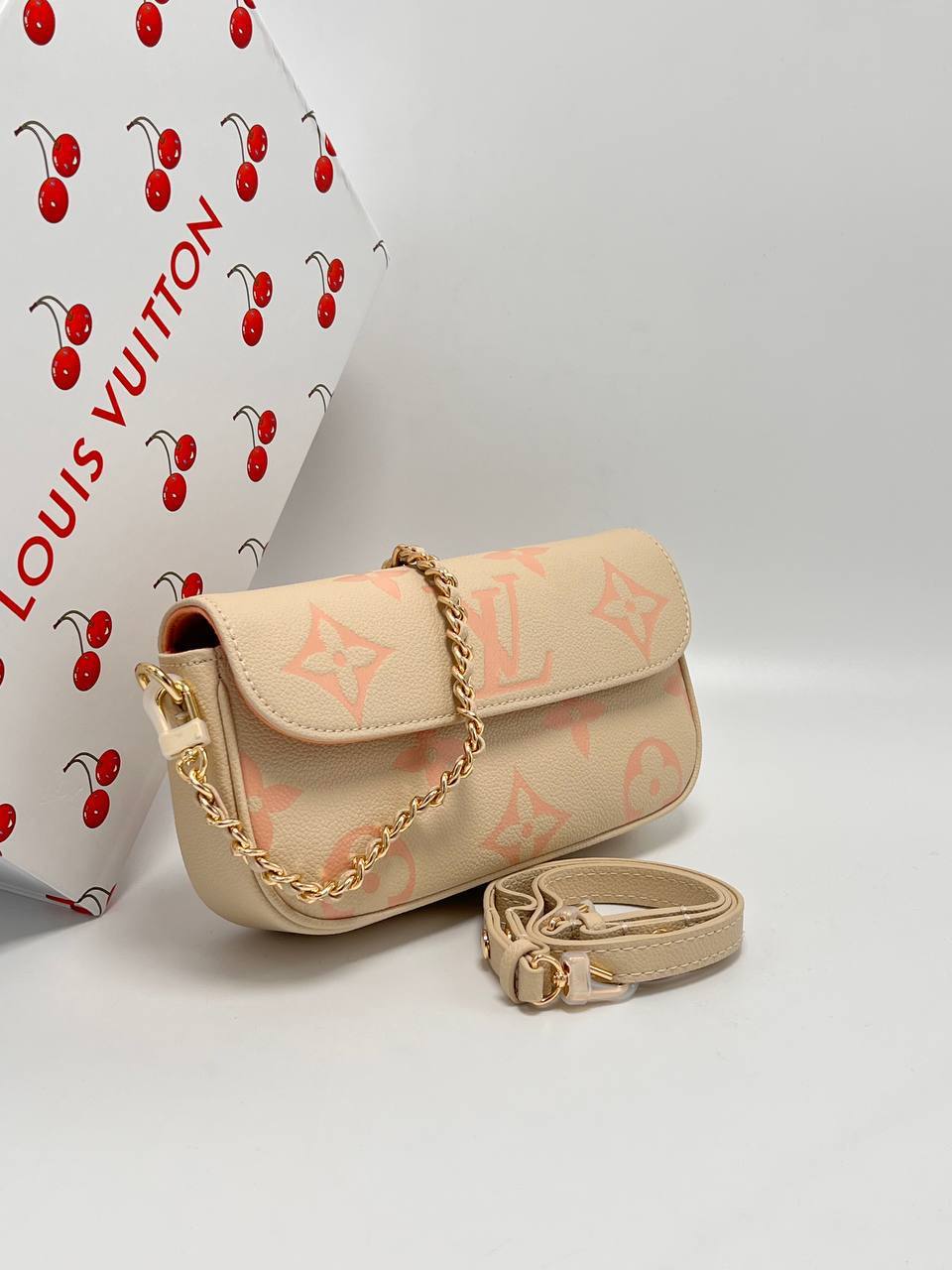 Сумка Louis Vuitton 2