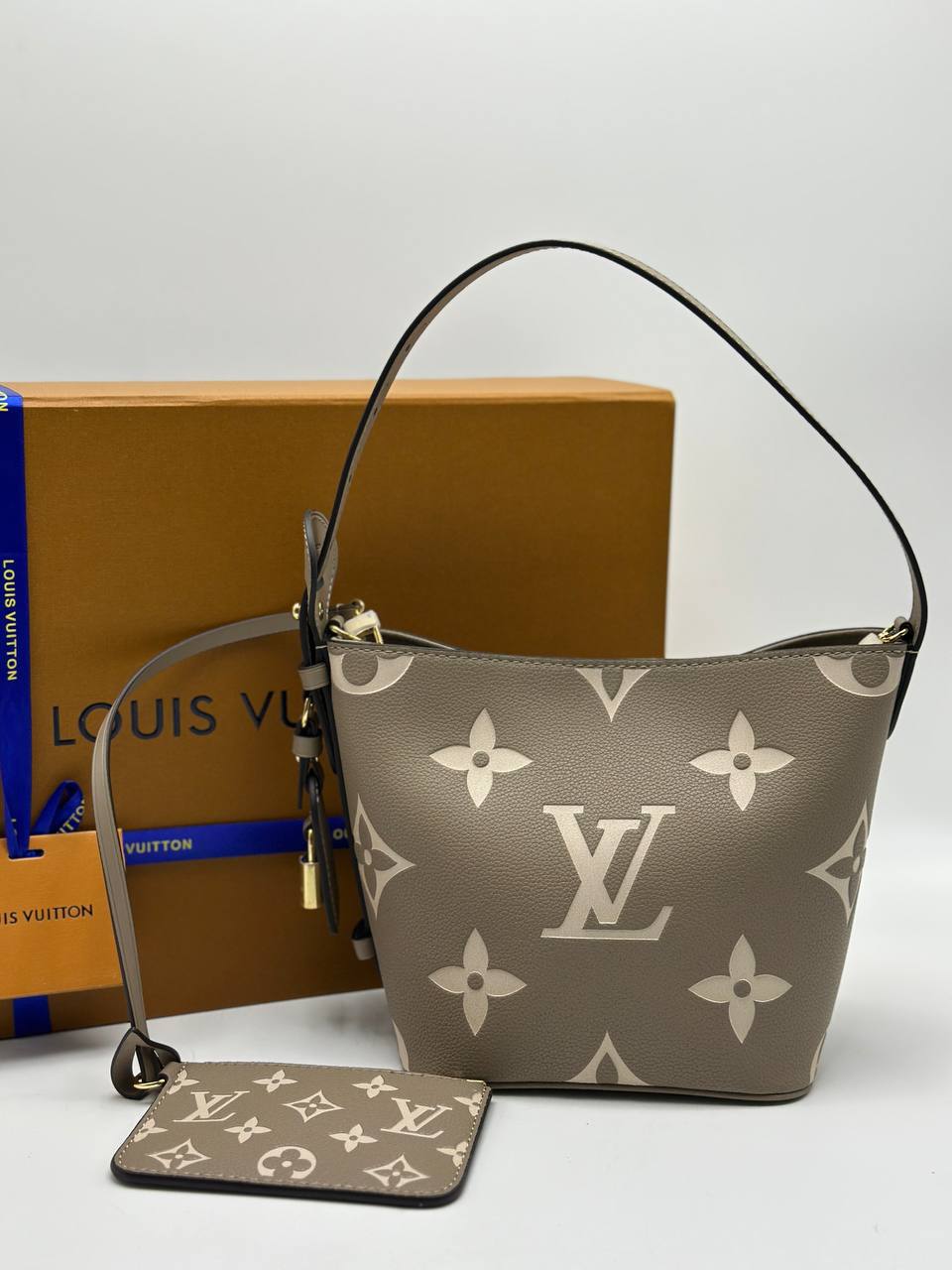 Сумка Louis Vuitton 1