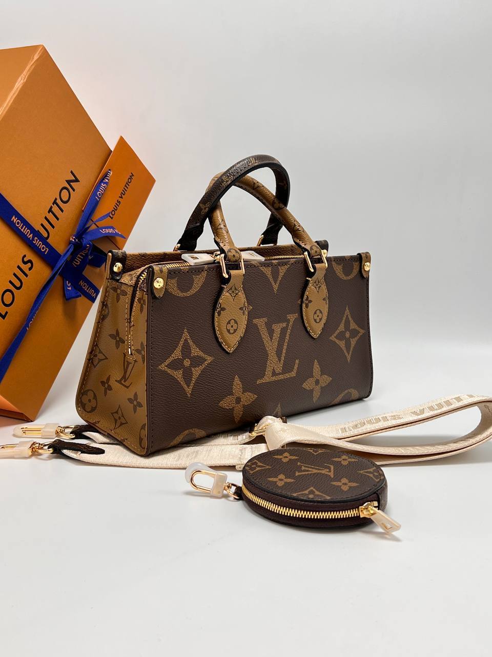 Сумка Louis Vuitton 4