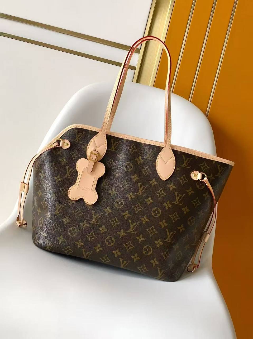 Сумка Louis Vuitton 1