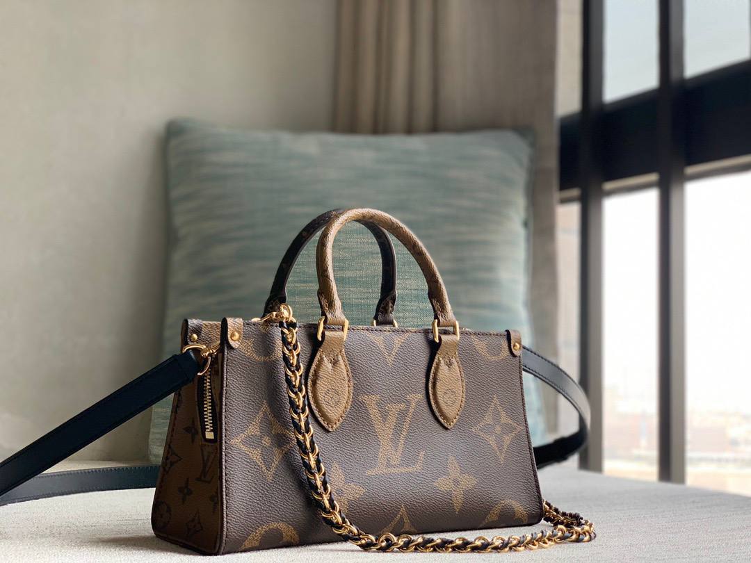 Сумка Louis Vuitton 2