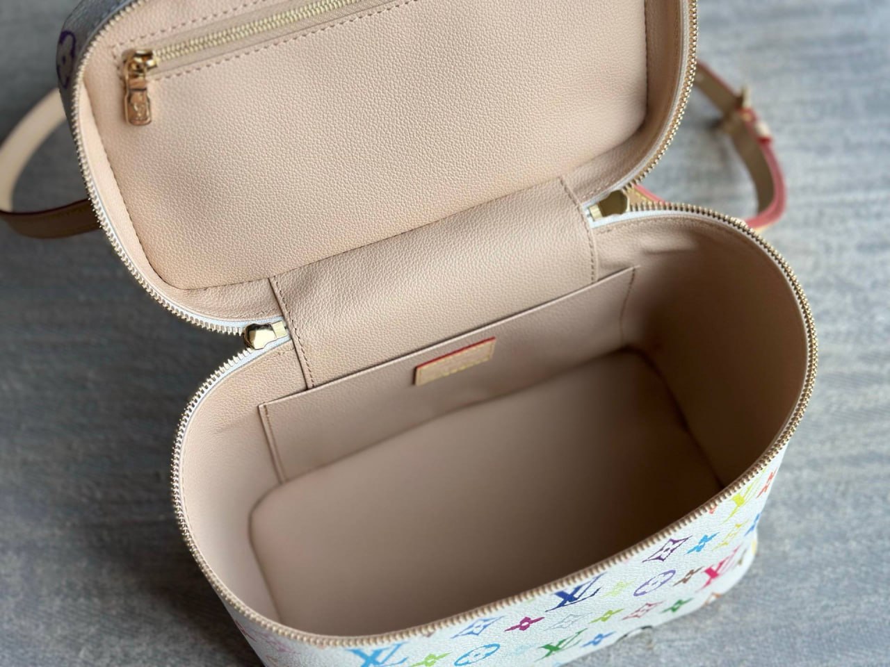 Сумка Louis Vuitton 8