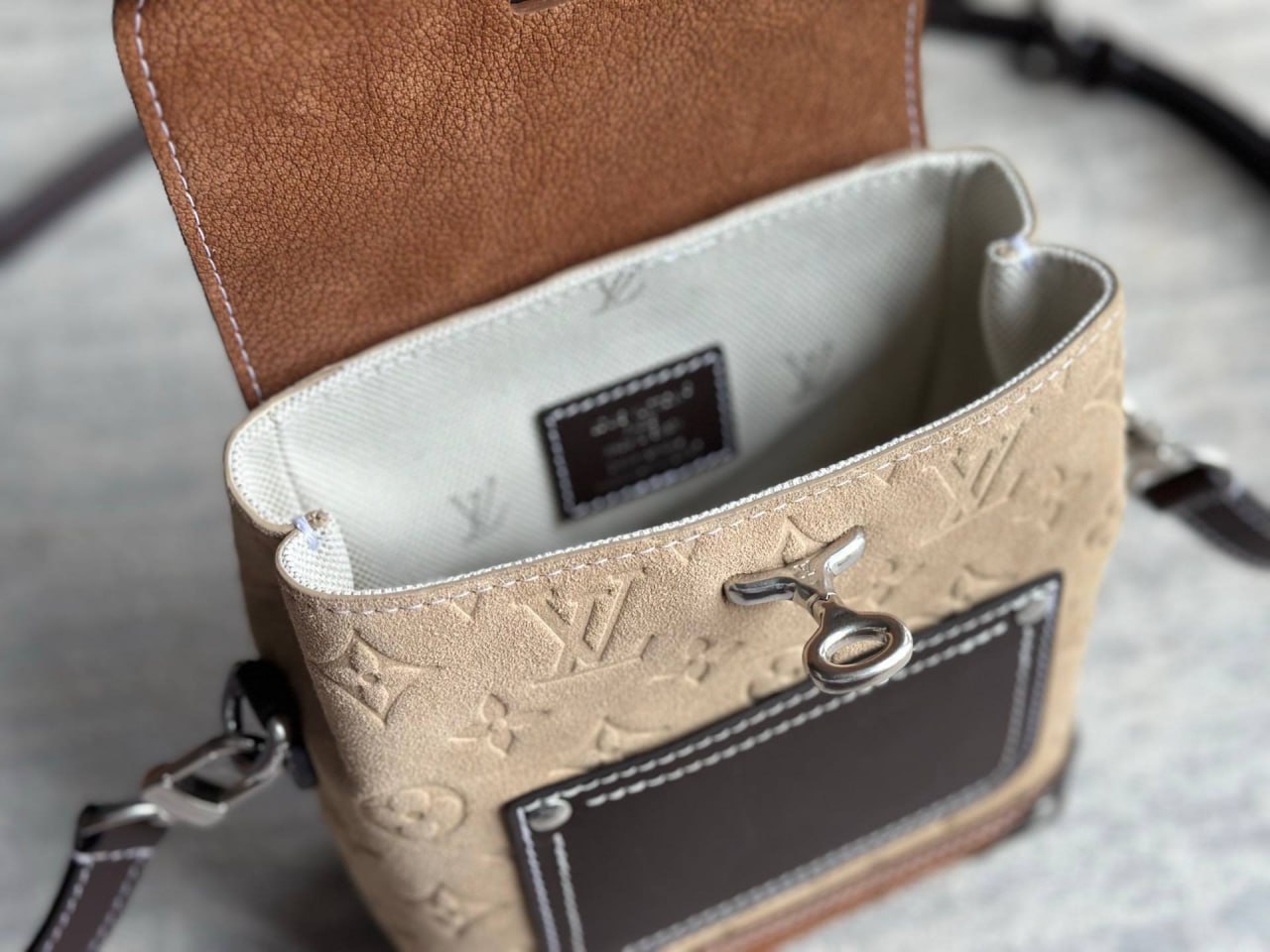 Сумка Louis Vuitton 8