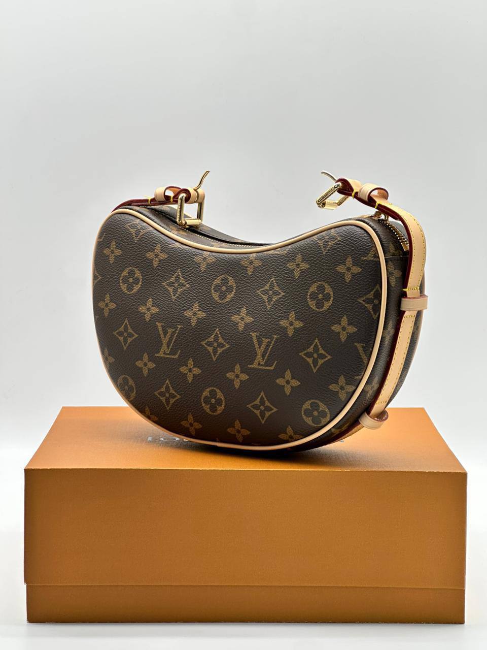 Сумка Louis Vuitton 4