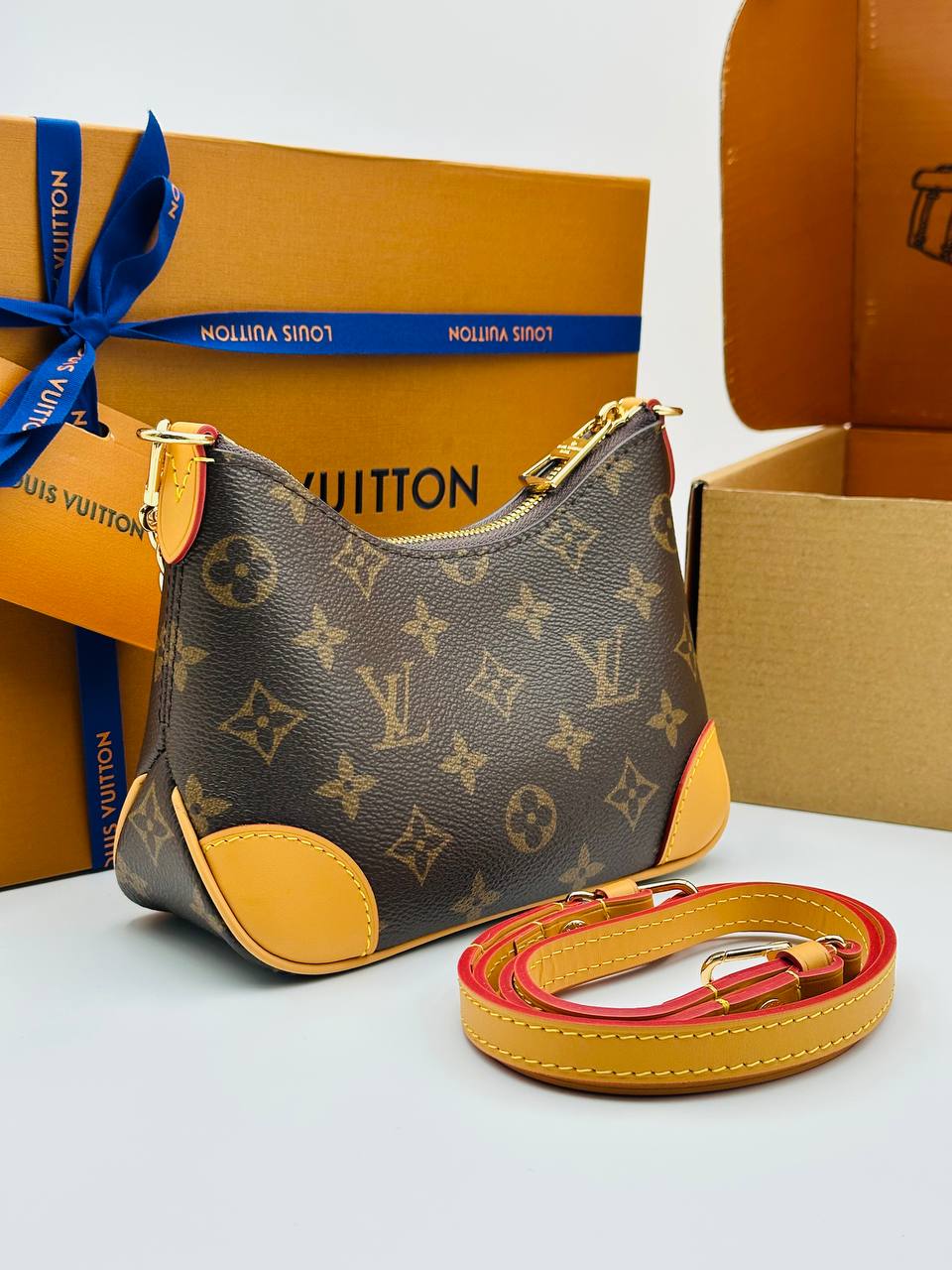 Сумка Louis Vuitton 4