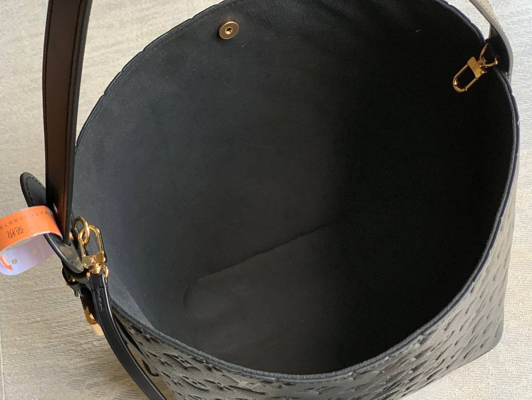 Сумка Louis Vuitton 8