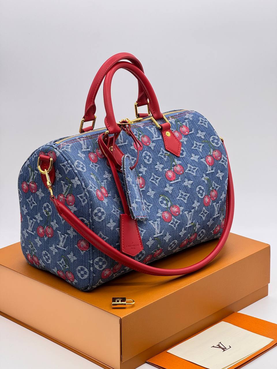Синий cherry