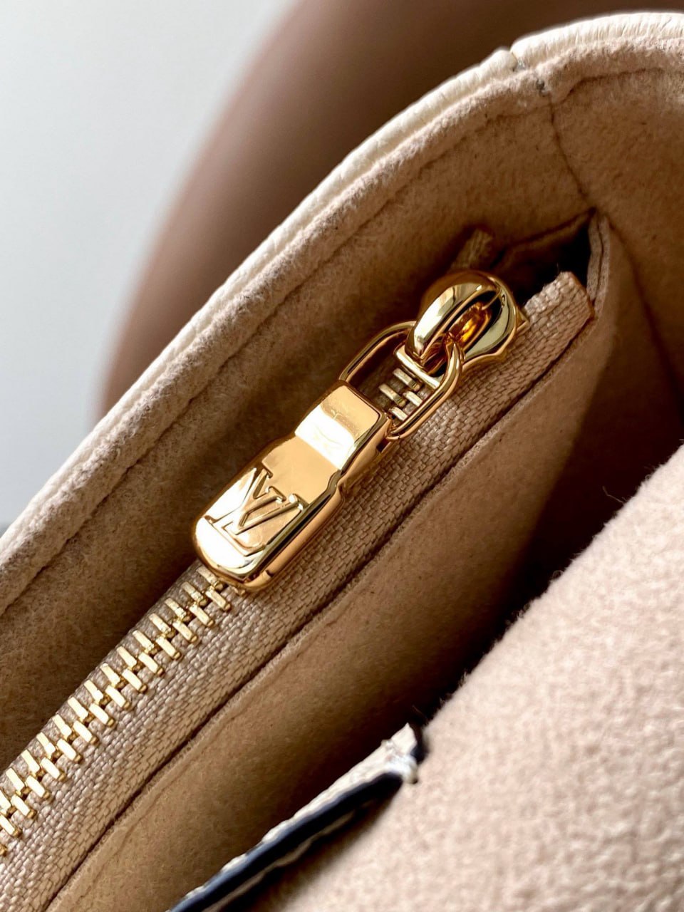 Кошелек Louis Vuitton 8