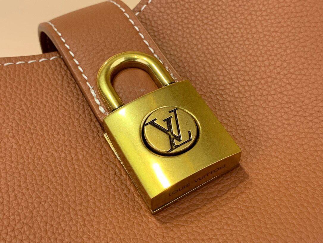 Сумка Louis Vuitton 4