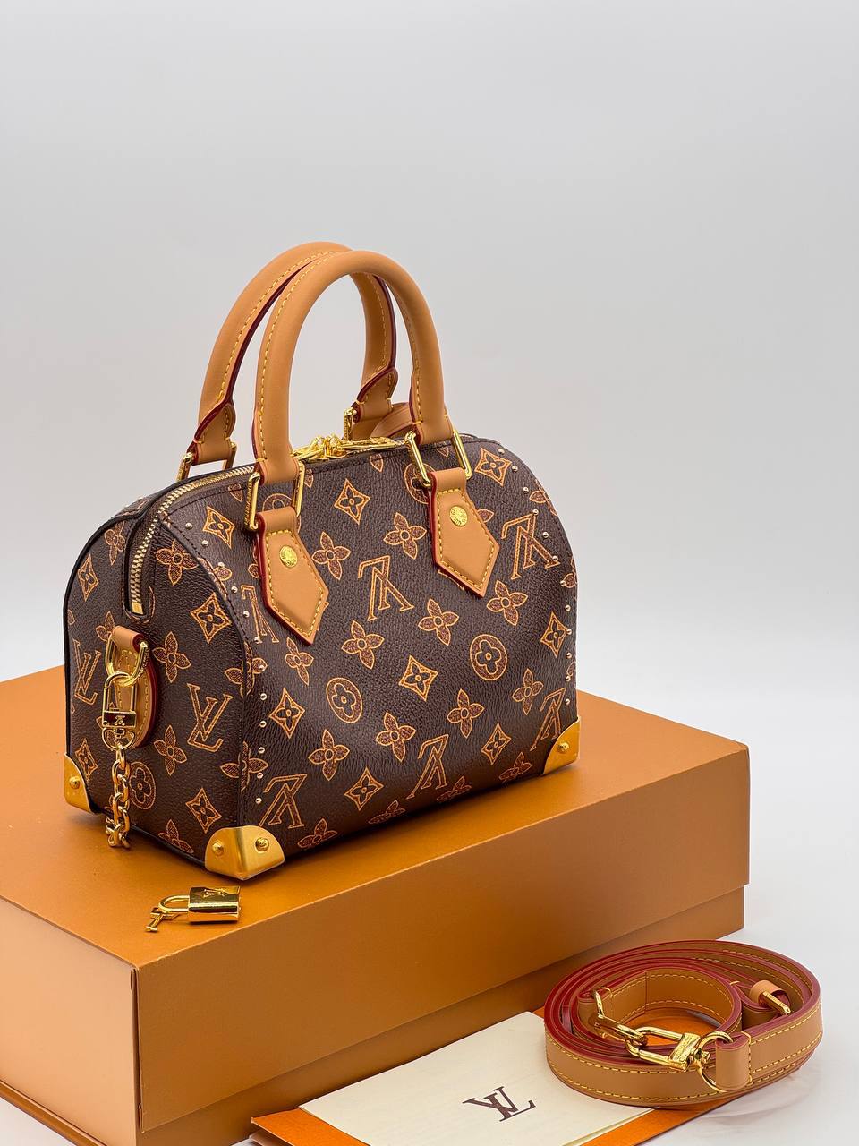 Сумка Louis Vuitton 2
