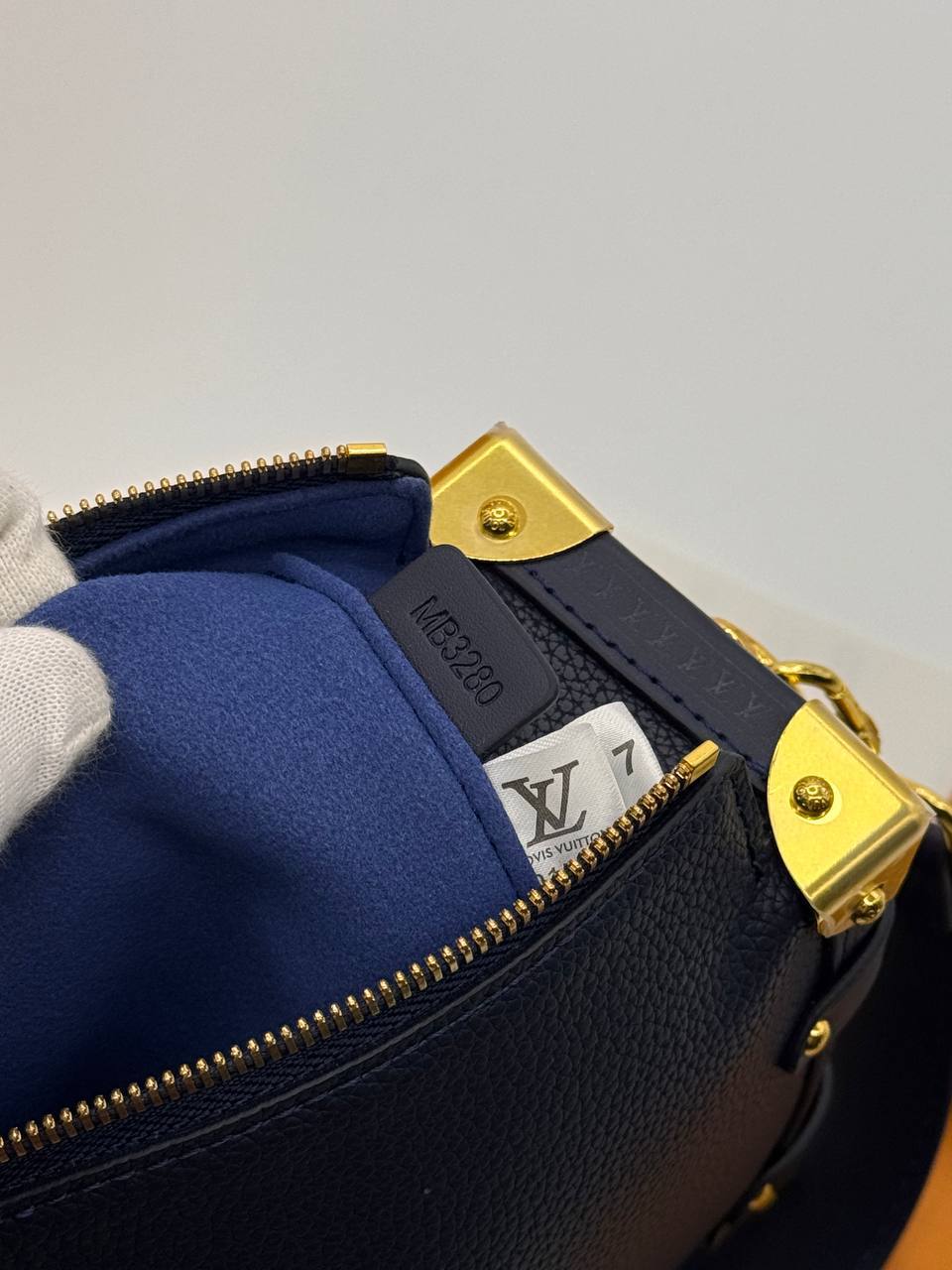Сумка Louis Vuitton 8