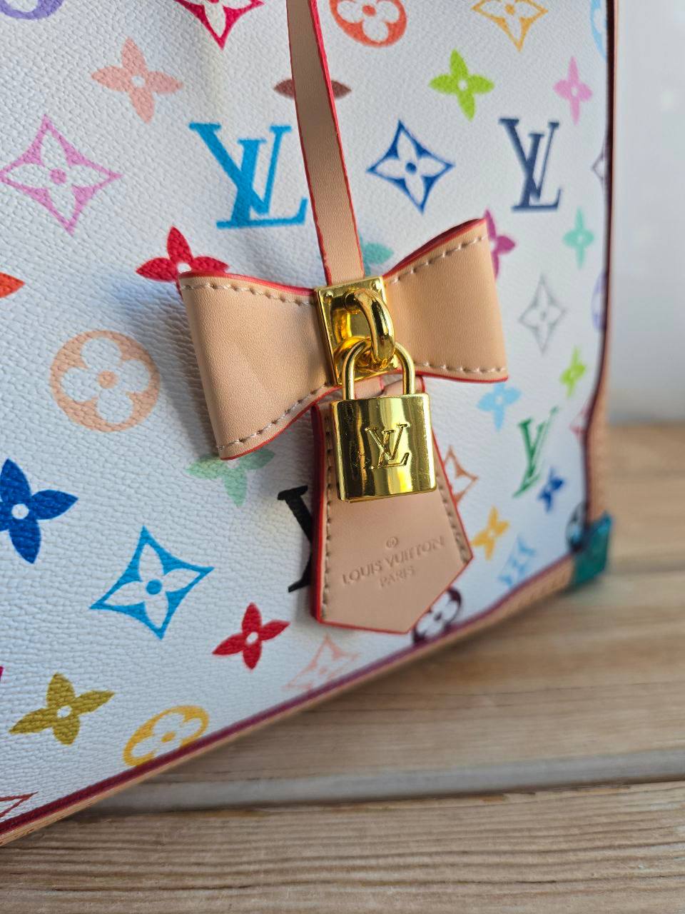 Сумка Louis Vuitton 4