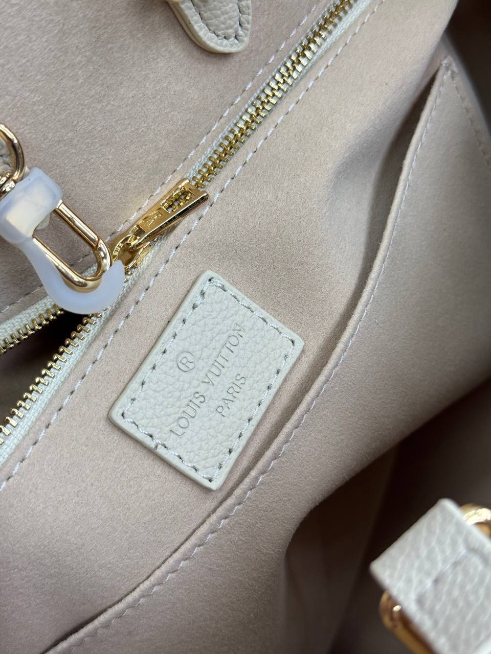 Сумка Louis Vuitton 8