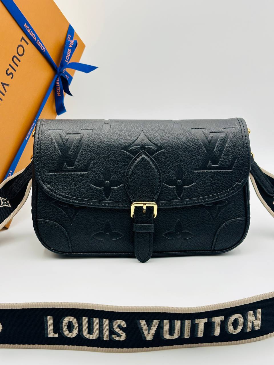 Сумка Louis Vuitton 1