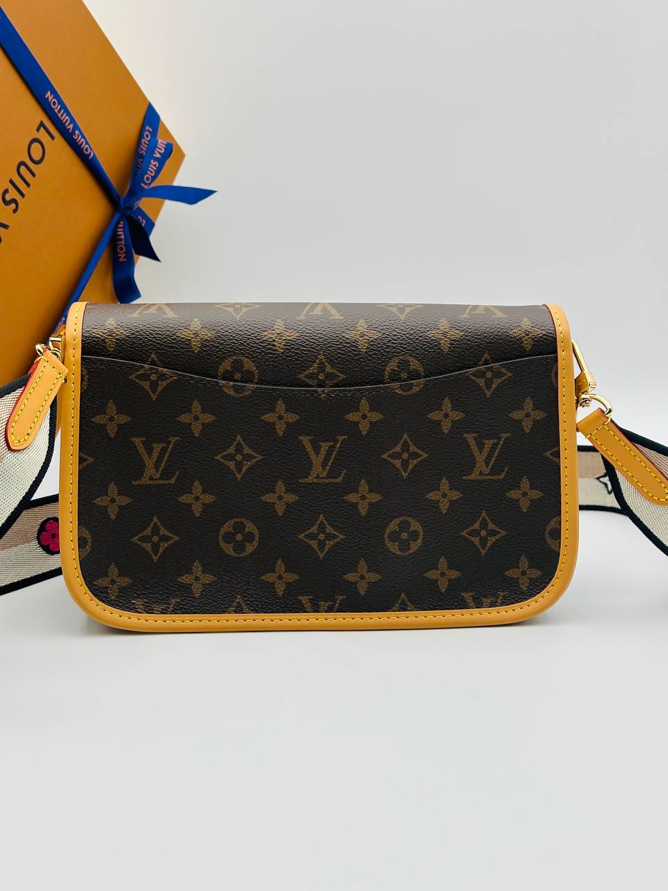 Сумка Louis Vuitton 4