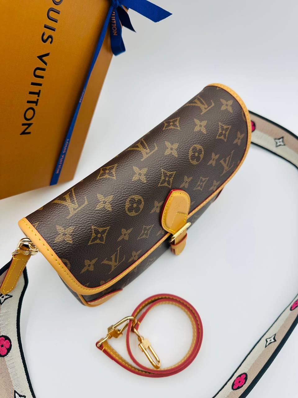 Сумка Louis Vuitton 6