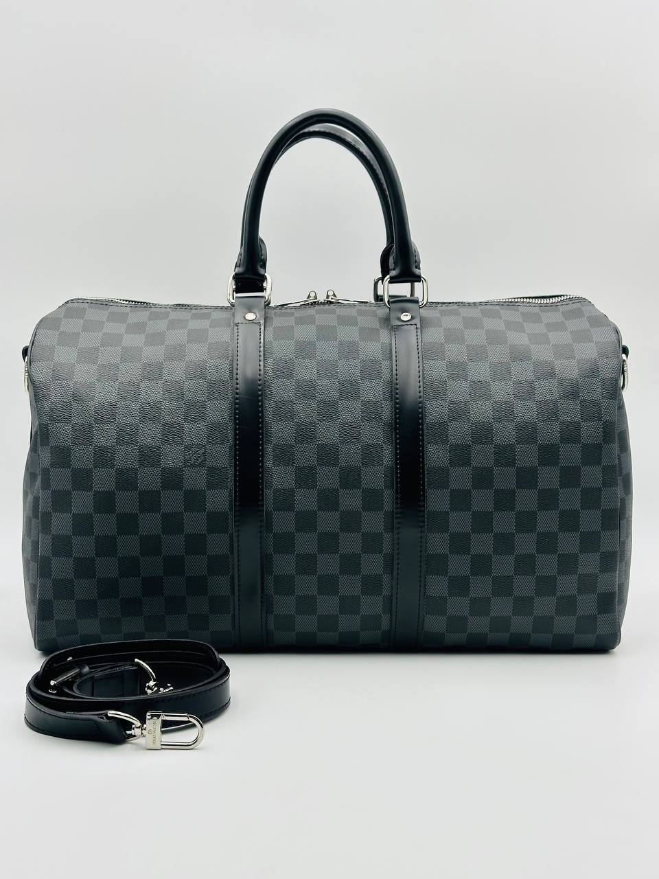 Черный | monogram square