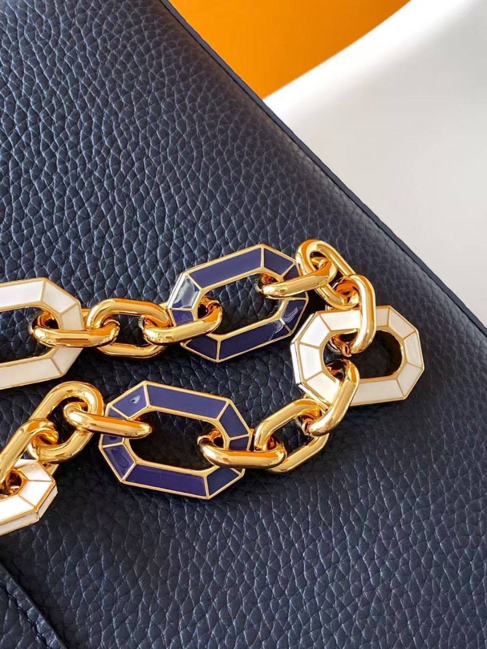 Сумка Louis Vuitton 4