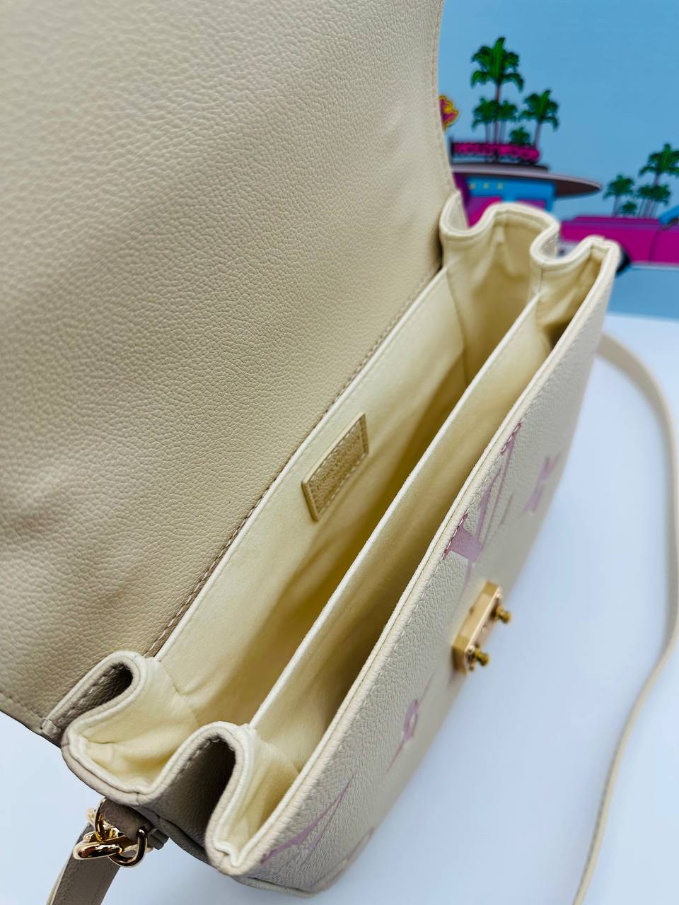 Клатч Louis Vuitton 7