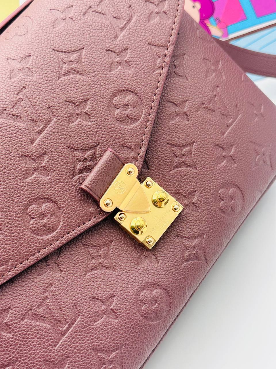 Клатч Louis Vuitton 5