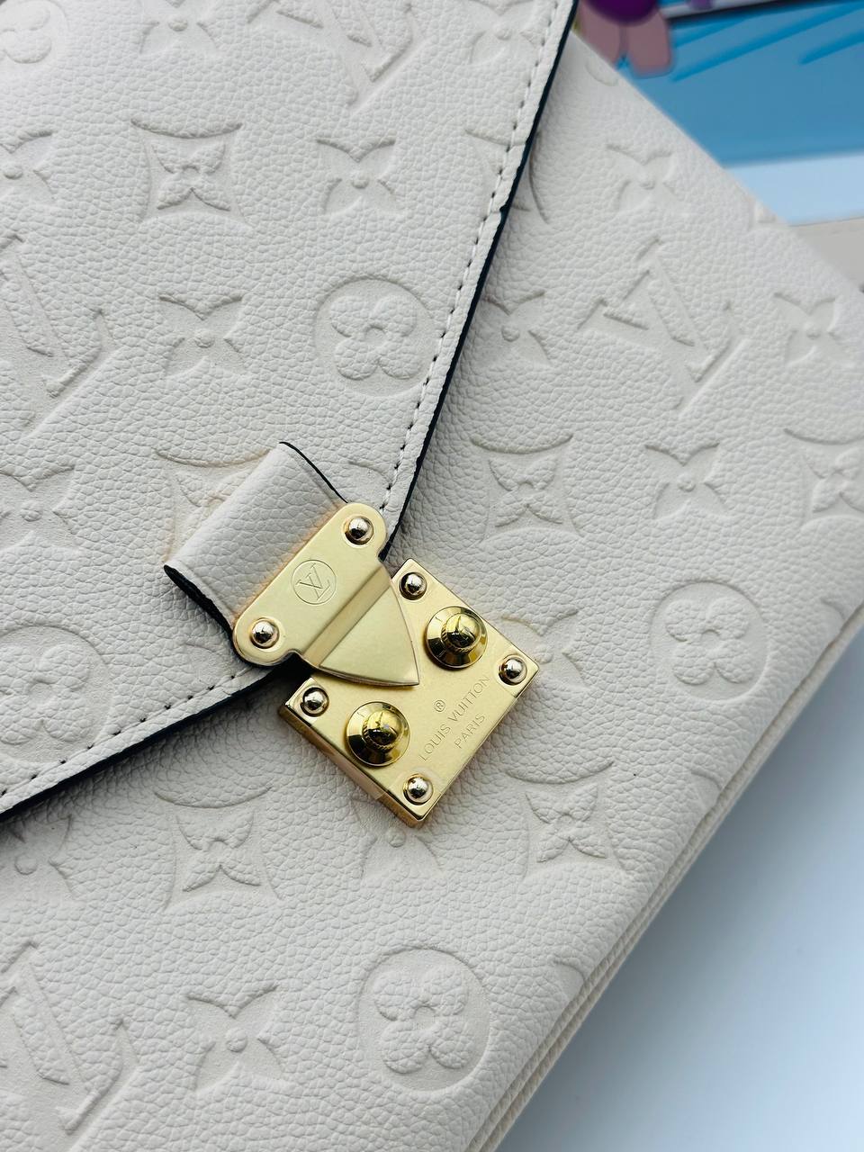 Клатч Louis Vuitton 5