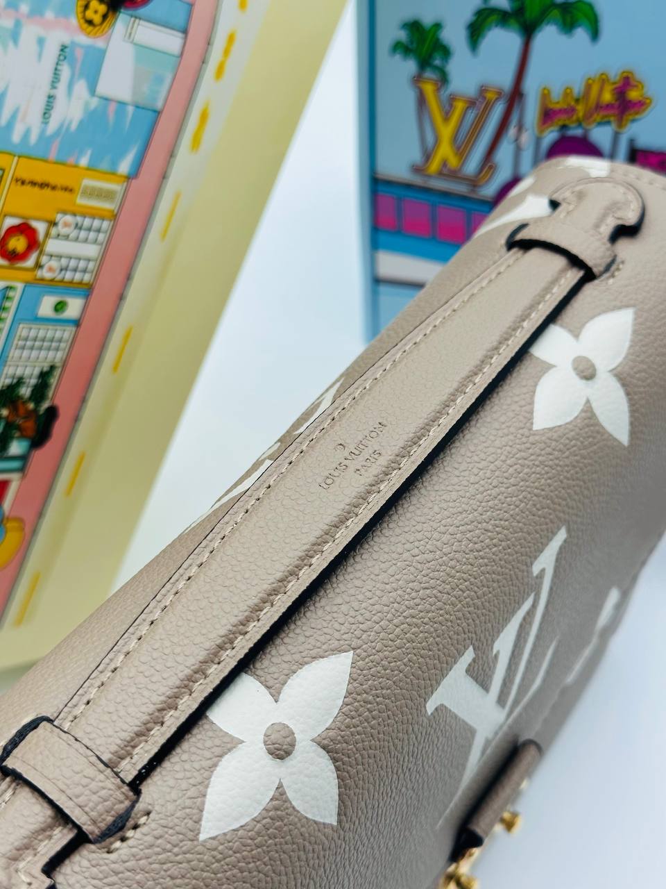 Клатч Louis Vuitton 6