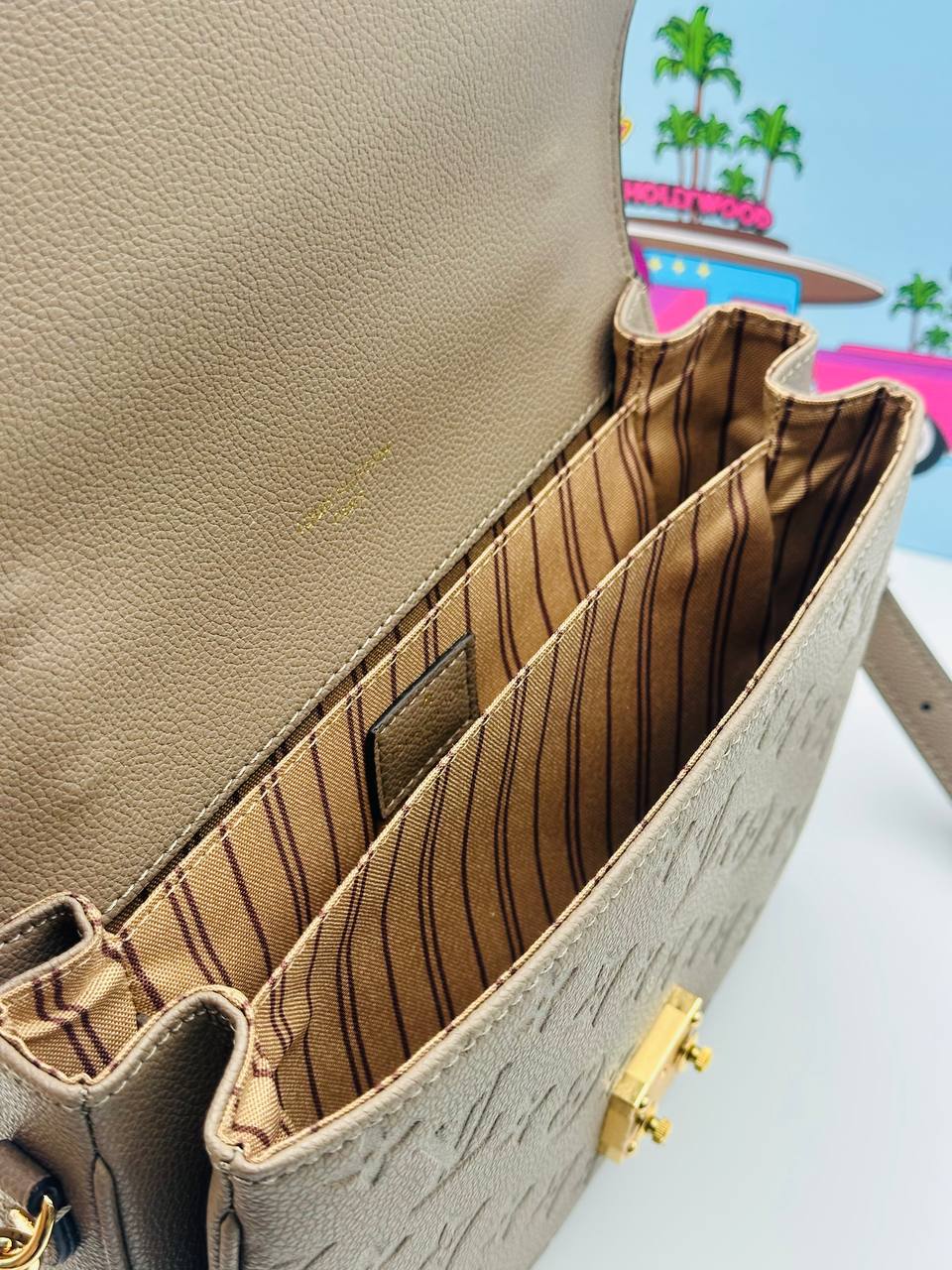 Клатч Louis Vuitton 7