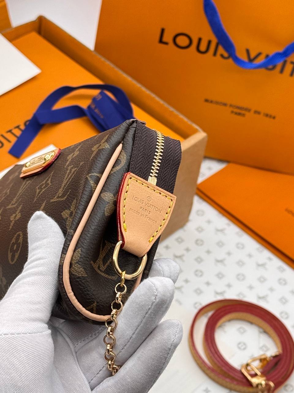 Клатч Louis Vuitton 6
