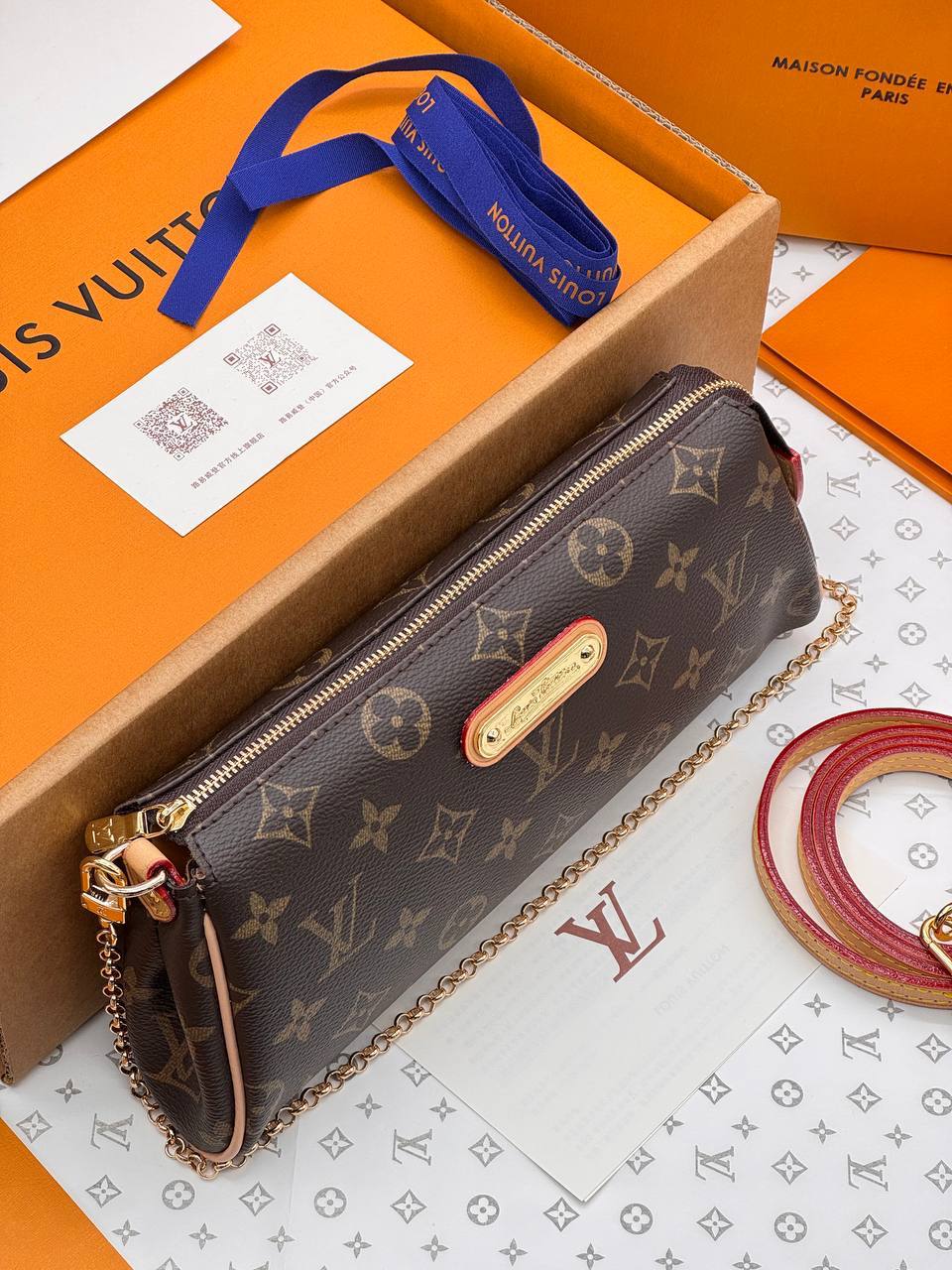 Клатч Louis Vuitton 8
