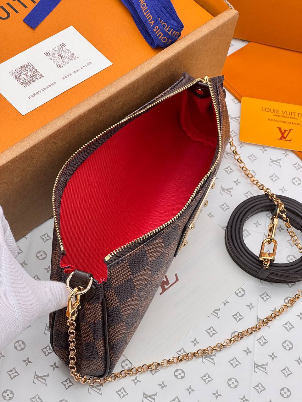 Клатч Louis Vuitton 8