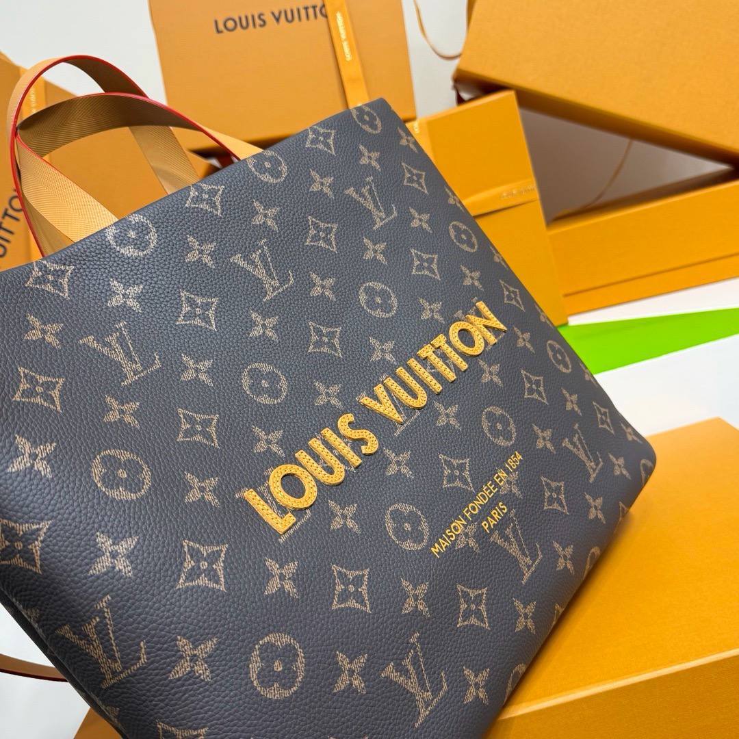 Сумка Louis Vuitton 4