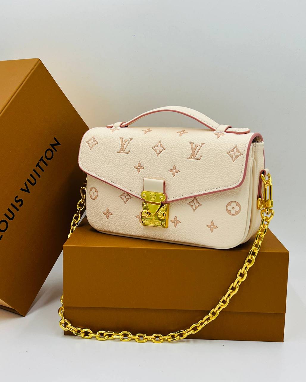 Клатч Louis Vuitton 14
